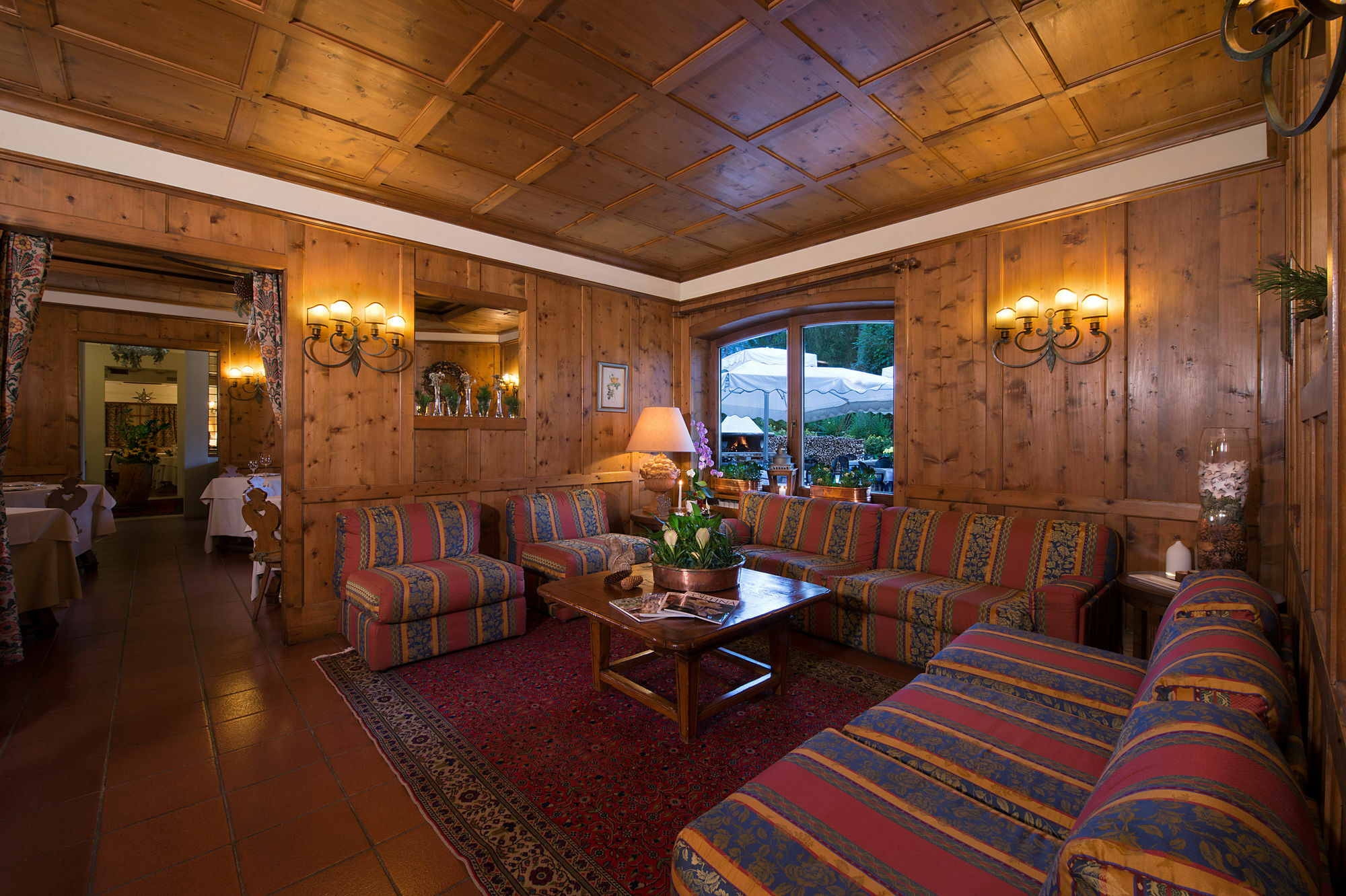 Boutique Hotel Villa Blu Cortina D'Ampezzo Exterior photo